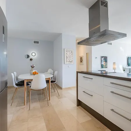 2 Bedroom With Sea And Mountain Views, Pool Apartment Marbella