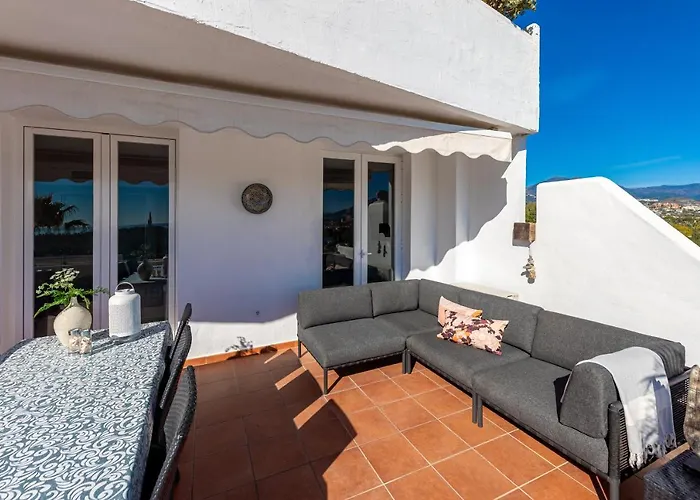 2 Bedroom With Sea And Mountain Views, Pool *