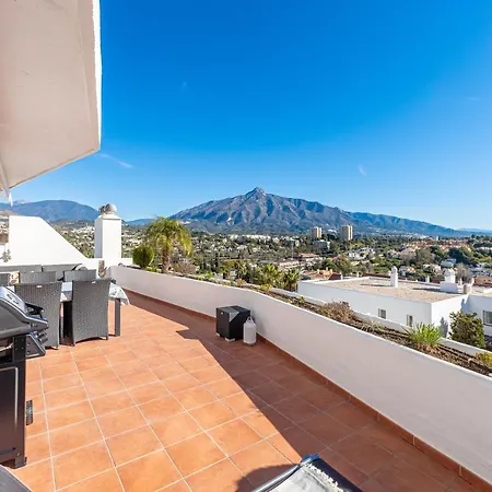 アパート 2 Bedroom With Sea And Mountain Views, Pool *