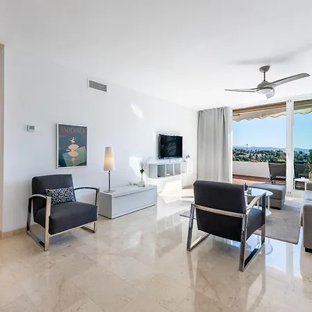 2 Bedroom With Sea And Mountain Views, Pool