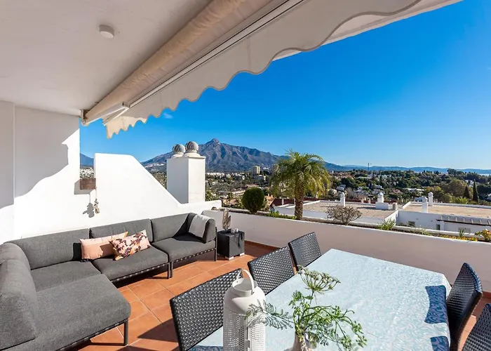 2 Bedroom With Sea And Mountain Views, Pool Appartement Marbella