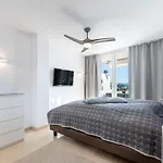 Apartment 2 Bedroom With Sea And Mountain Views, Pool
