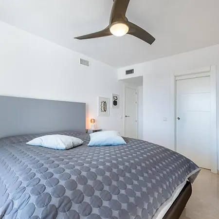 2 Bedroom With Sea And Mountain Views, Pool Apartment